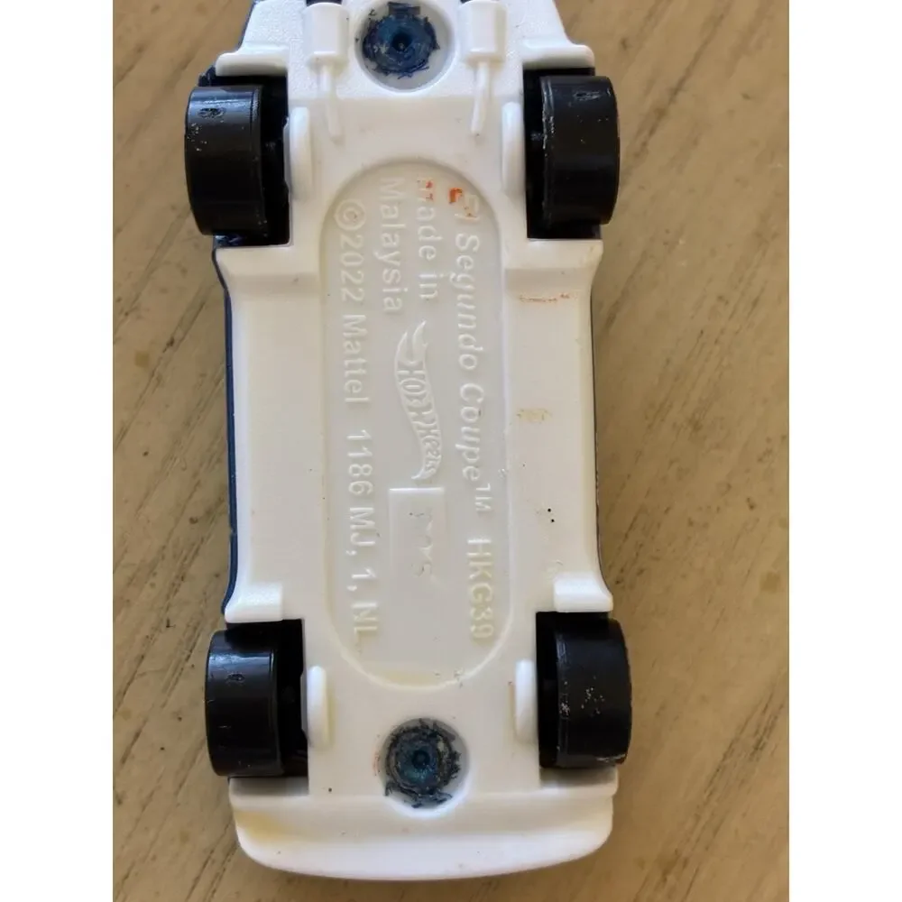4 Hot Wheels EL SEGUNDO COUPE 68 Netflix 18 Mid Mill Hotweiler Mega Bite Loose